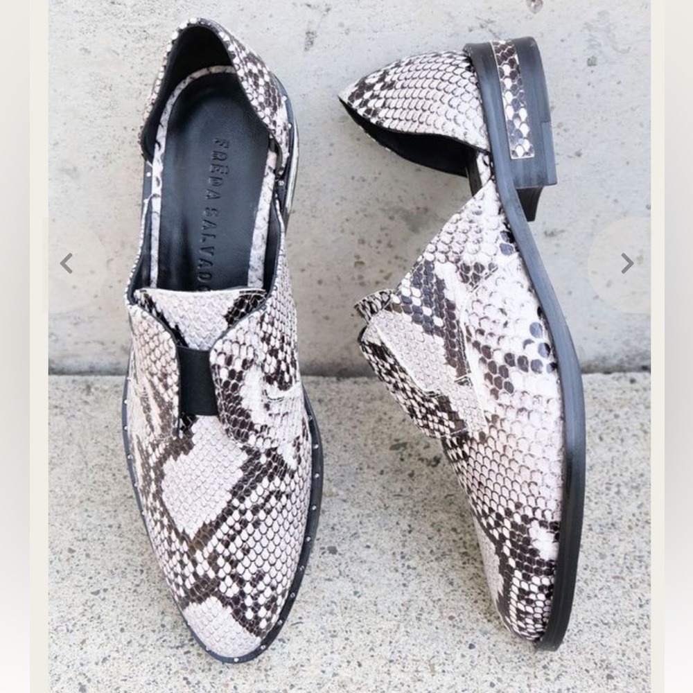 Freda Salvador Laceless D'Orsay Oxford Flats grey black Snake Sz 7